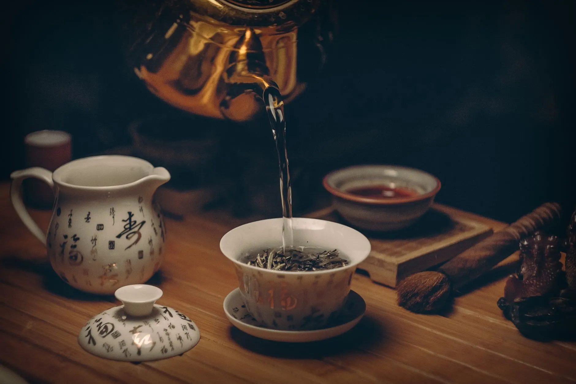 上海企业广告拍摄与后期剪辑方案对比：预算、周期与成片效果分析