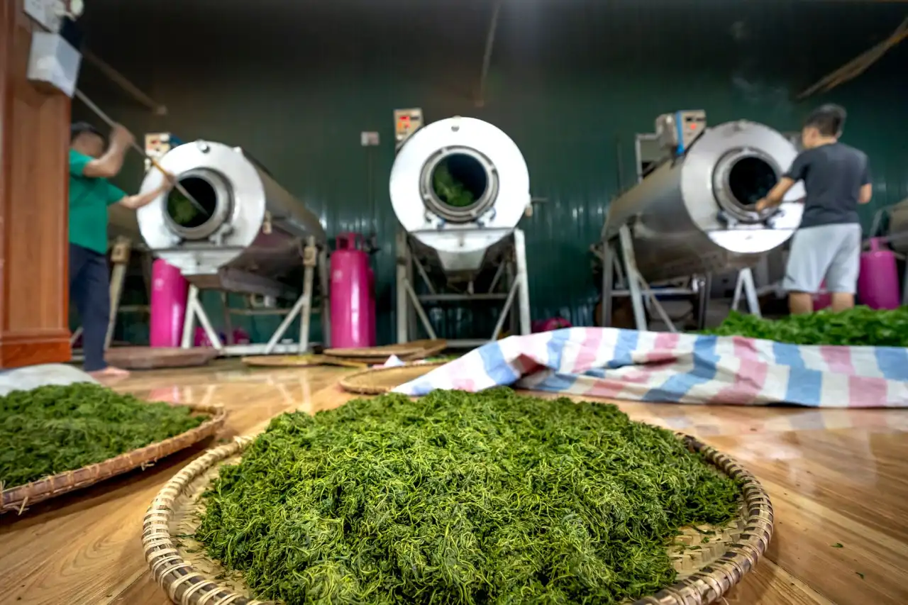 企业宣传片拍摄中光影运用与视觉叙事技巧解析