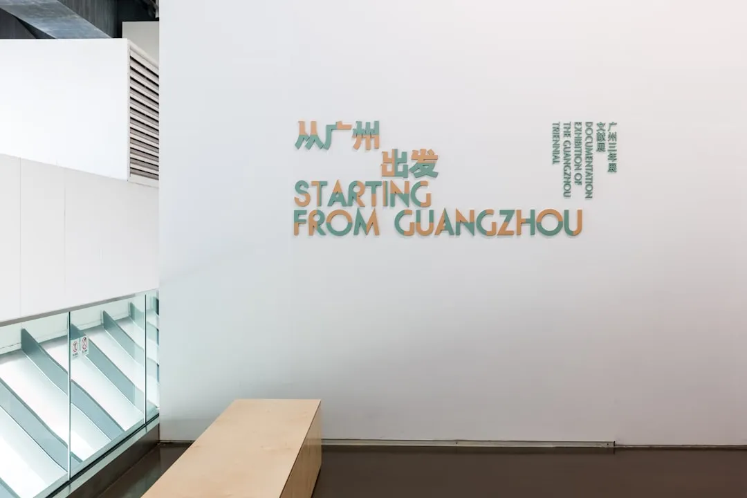 企业宣传片拍摄中后期剪辑与调色的关键技术要点