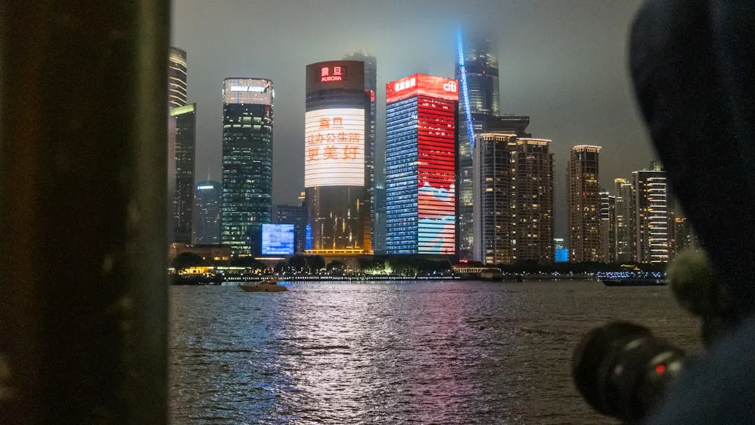 2025年上海影视制作行业技术升级趋势与市场展望正文配图 1